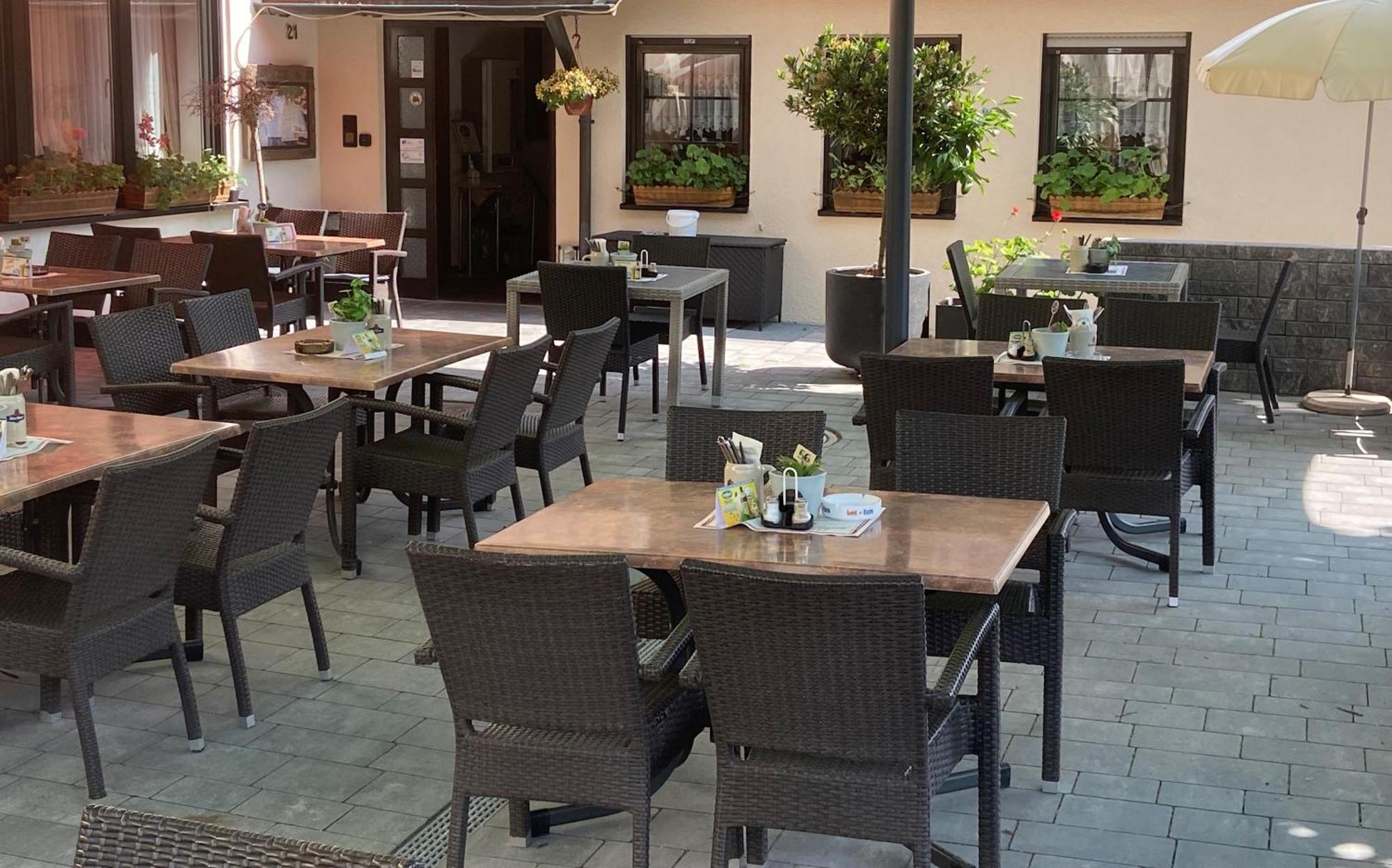 Landgasthof Gruener Baum Hotel